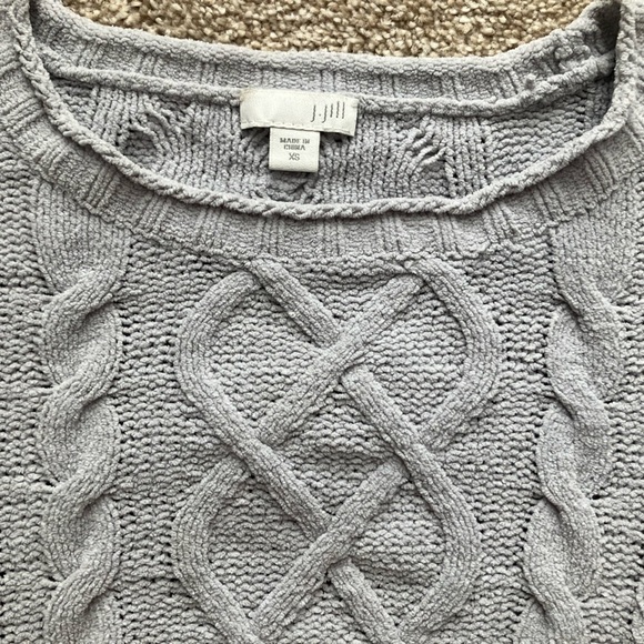 J. Jill Gray Fuzzy Crew Neck Cable Knit Loose-fitting Sweater Size XS - Picture 3 of 7